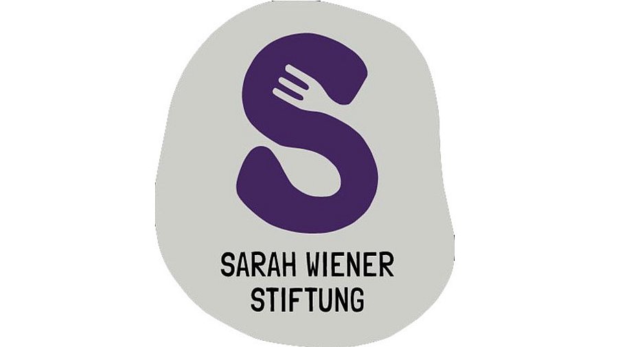 Logo - Buchstabe S mit der Unterschrift Sarah Wiener Stiftung